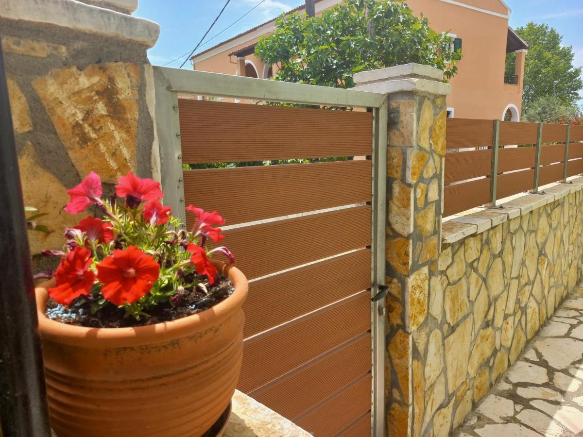 Villa Tina Country Beach Apartments อาคาราวี ห้อง รูปภาพ
